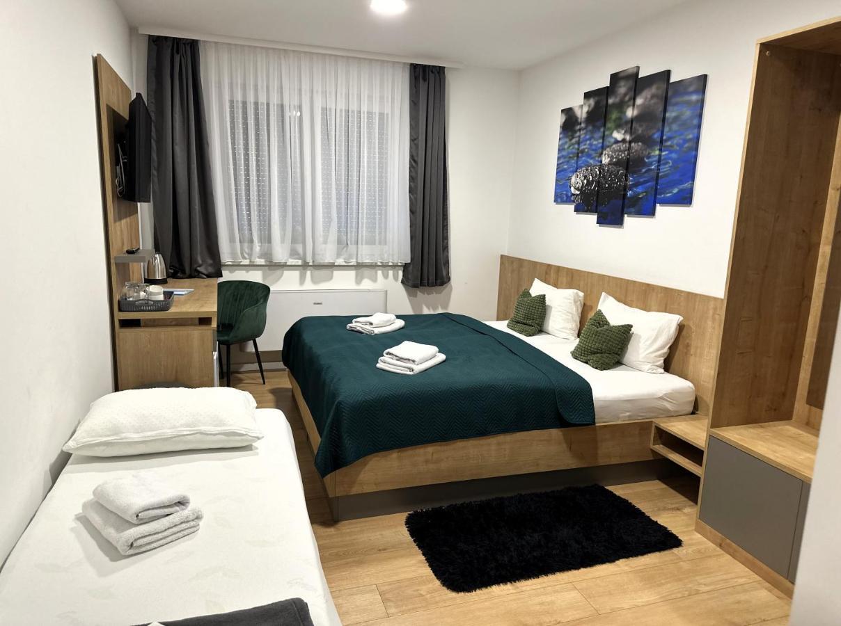 Rooms 슬라본스키브로드 외부 사진